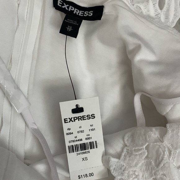 Express Floral Lace Midi Dress - Picture 3 of 6